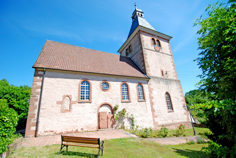 Christuskirche mit Fresken